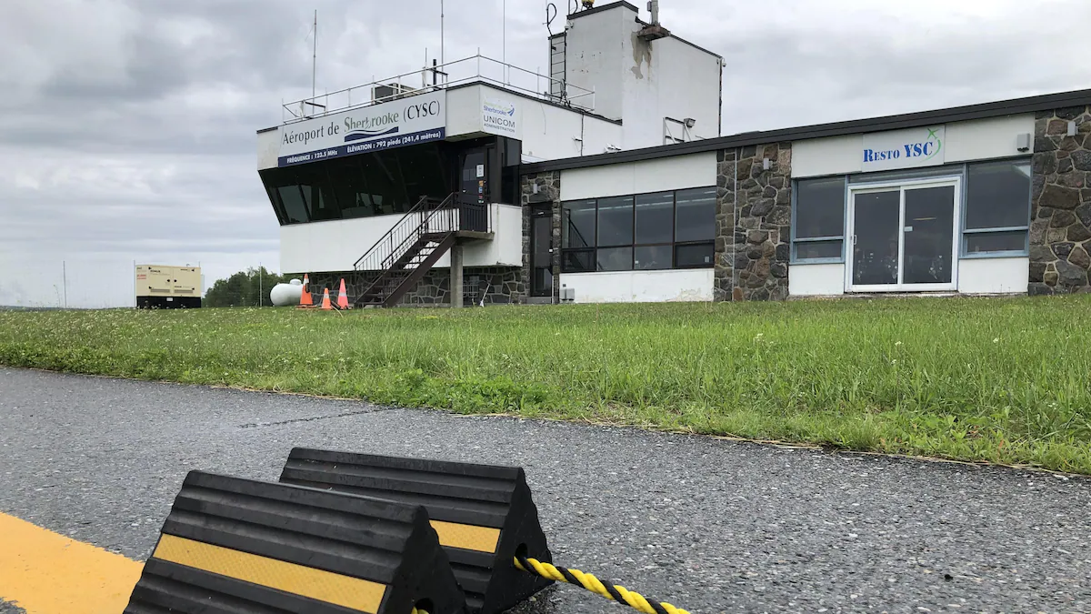 Un nouveau plan d’affaires pour la desserte aérienne à l’aéroport de Sherbrooke